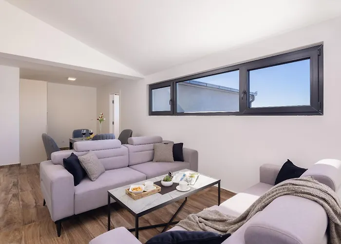 Lejlighed Number Xi - Beachfront & Pool *